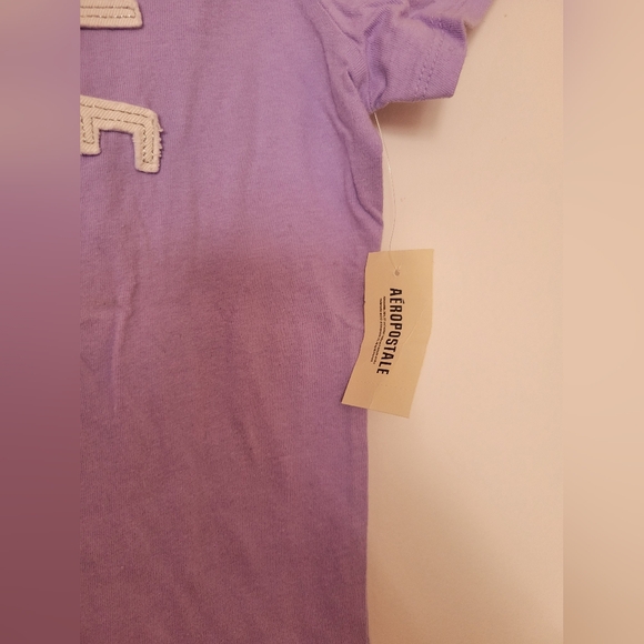 Aeropostale lavander t-shirt - Picture 2 of 3